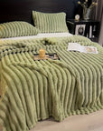 All-Season Comfort: Designed for year-round use, keeping you warm in winter and cozy in summer.
Luxurious Material: Crafted from 100% premium polyester, offering an ultra-soft, plush feel.
Elegant Design: Features a striped knit pattern in a chic mixed-color palette, perfect for modern home décor.
Perfect Weight & Warmth: With a fabric density of 300-350 g/㎡, it provides the ideal balance of warmth and breathability.
Quality Craftsmanship: Made with expert knitting techniques for durability and long-lasting